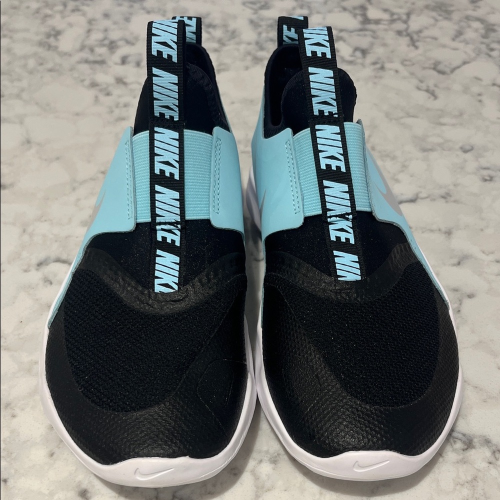 **NEW** Nike Kids Flex Runner Black and Light Blue Sneakers - Picture 2 of 6